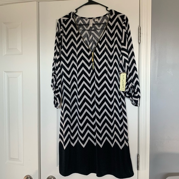Tacera Dresses & Skirts - Long Sleeve Chevron Dress